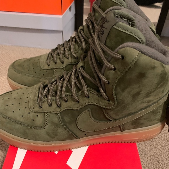 Nike Air Force One - Picture 2 of 4